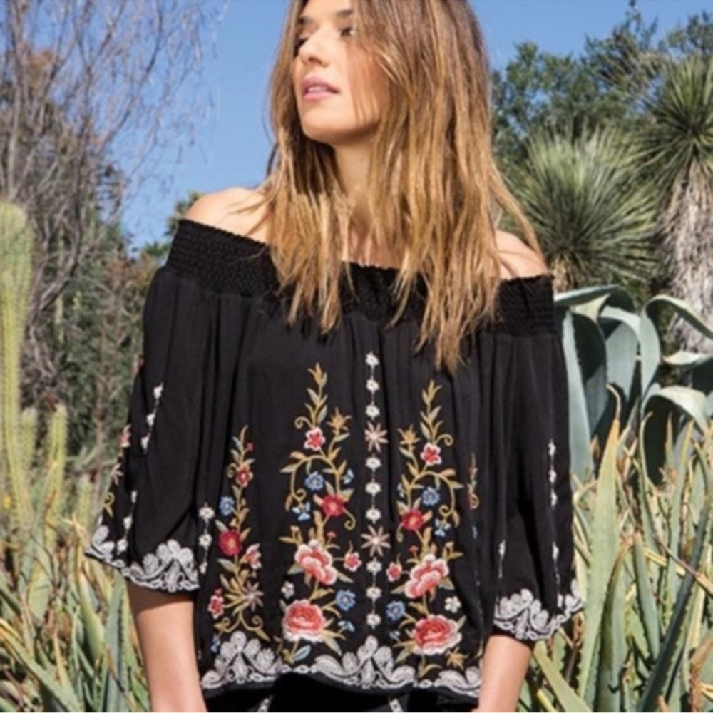 Johnny Was off shoulder roses top S - Picture 4 of 6
